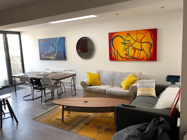 ONE Bedroom in friendly house share Main Photo