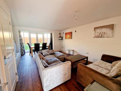 Beautiful room in a modern house short/long term  Main Photo