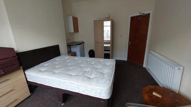 Luxury spacious rooms - Close to the town centre Main Photo