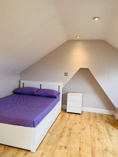 Double room for rent near Hornchurch station Main Photo