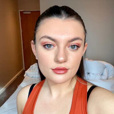 I am a professional female aged 26. Main Photo