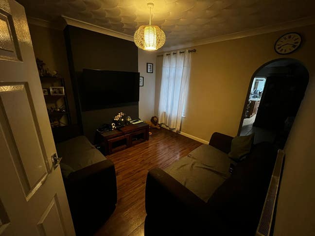 Single & double Room available - Swindon  Main Photo