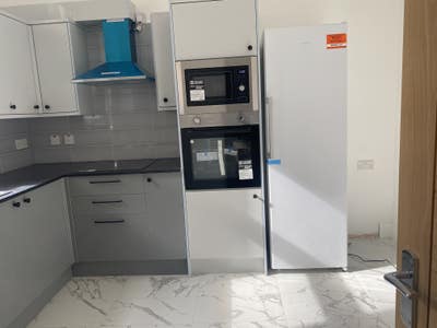 Recently renovated with spacious double rooms Main Photo