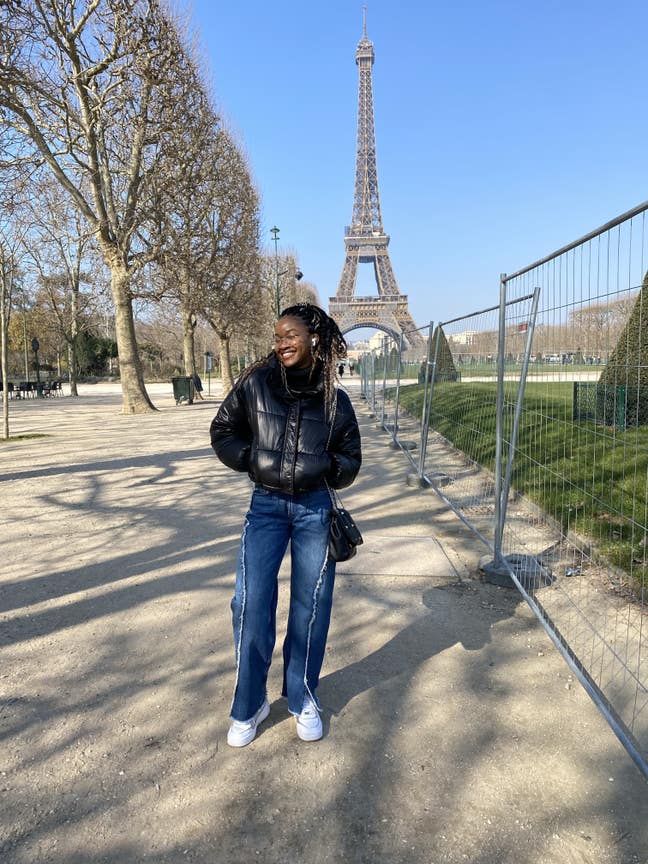 Friendly Bioscientist looking for a room/studio Main Photo