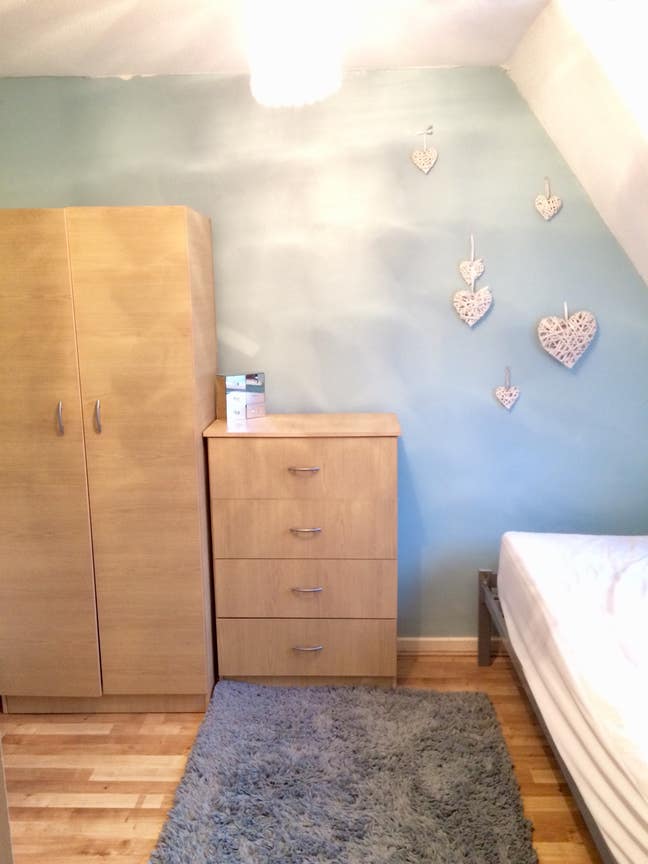 Sunny single room in Zone 2 Willesden Green  Main Photo
