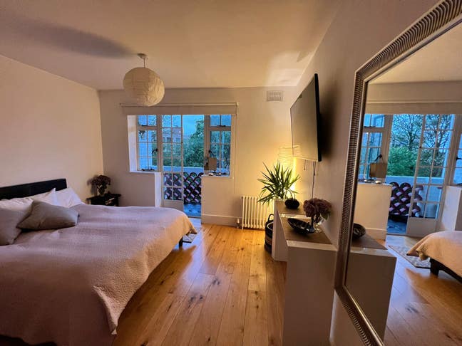 Beautiful Double Room ready to Go  Main Photo