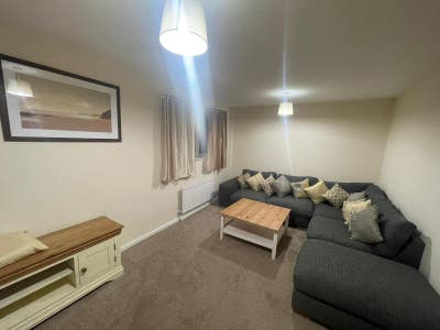 Double Room Available to Rent  Main Photo