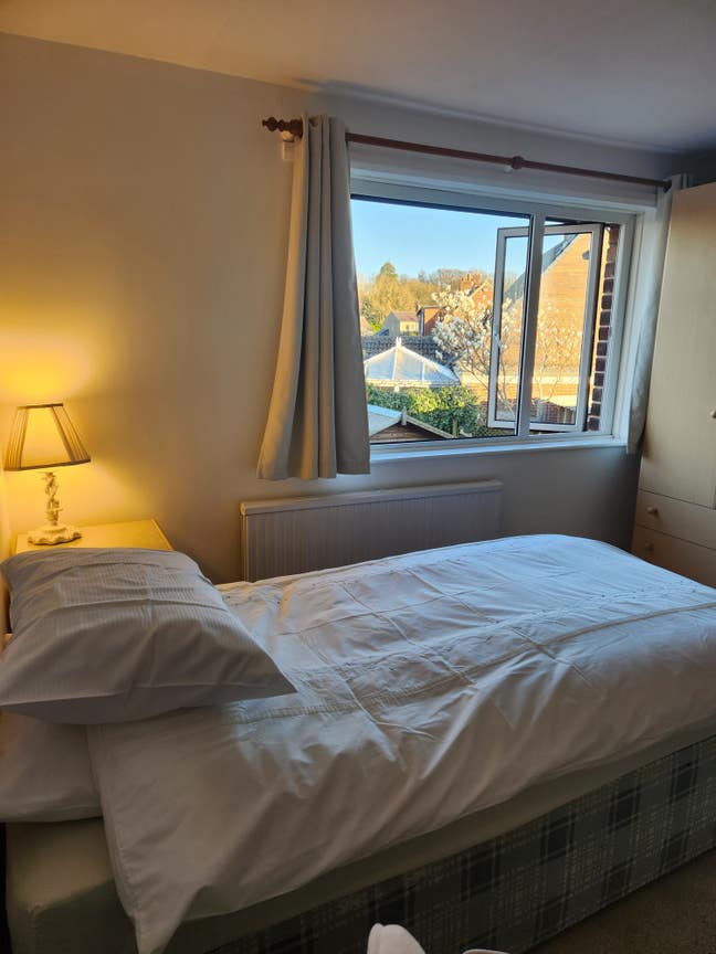 Rooms for rent Holmfirth, West Yorkshire flatshare Holmfirth, West