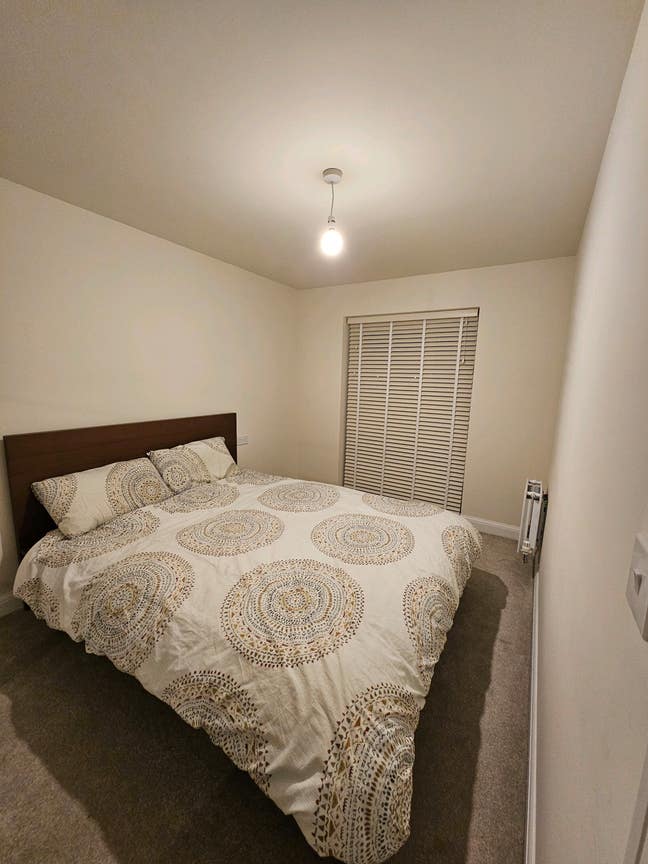 Double room available to rent Main Photo