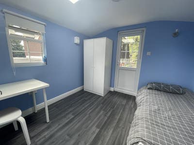A luxury en-suite room to rent  Main Photo