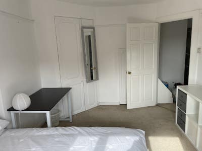 Student Large Double room near Uni Arts Bmth Main Photo