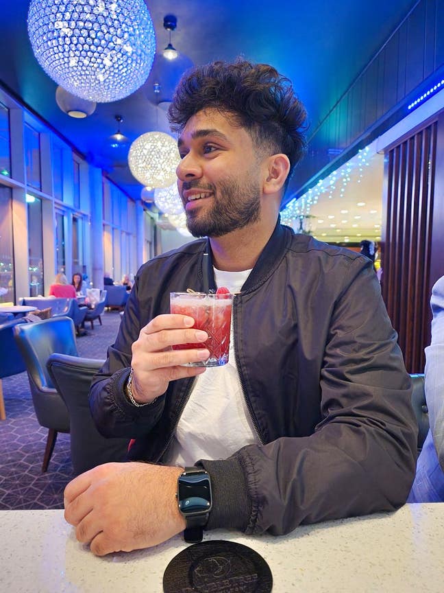 29-year-old professional male looking for a home Main Photo