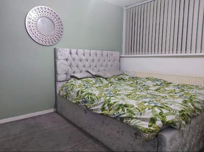 Large Bedroom with a Pakistani Family Main Photo