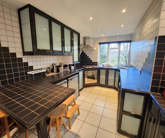 Apartment - Private Outdoor Area-Stoke Newington Main Photo