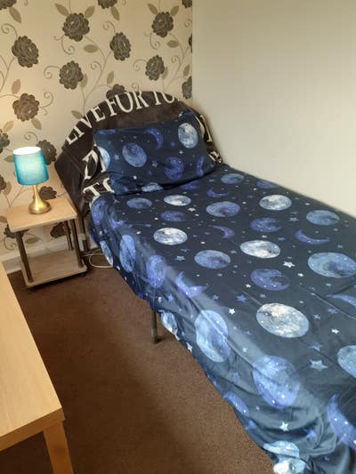 Single  room to rent in shared house  Main Photo