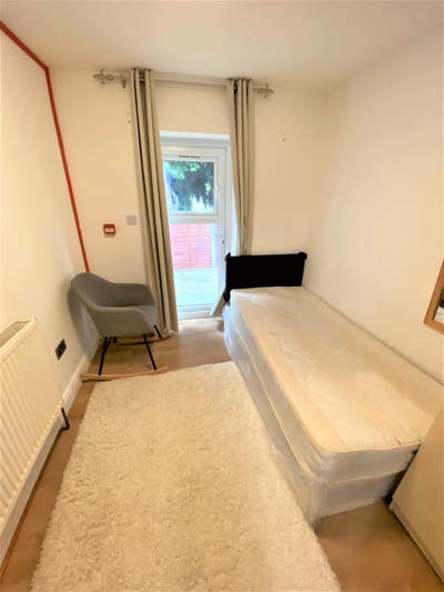 Single En Suite Room &pound;625 Pcm South Woodford Main Photo