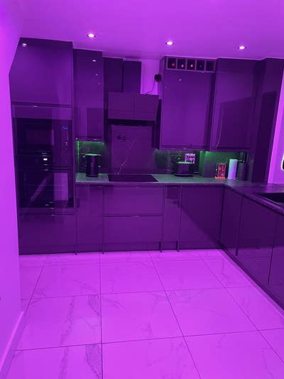 Double room in a newly renovated modern house.  Main Photo