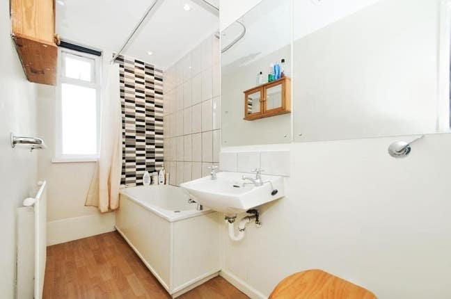 Very Large 3 bed Flat, W9, suitable for Flatshare  Main Photo