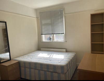 Spacious Single Room with Double Bed in Haringey Main Photo