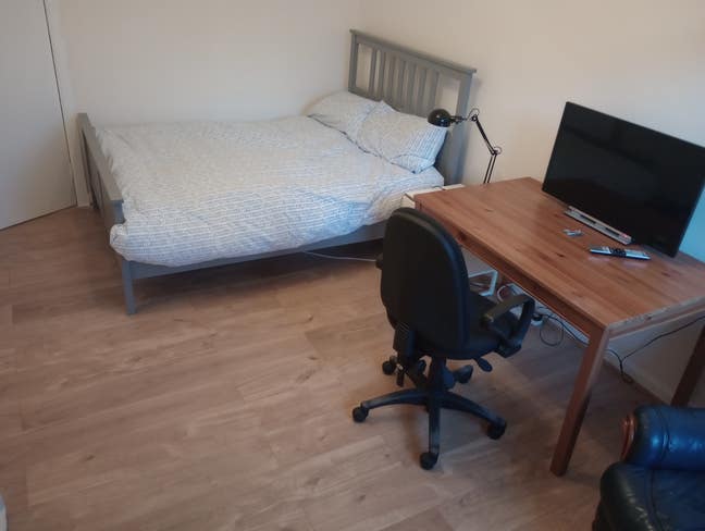 Room to rent at Meadowbank Main Photo