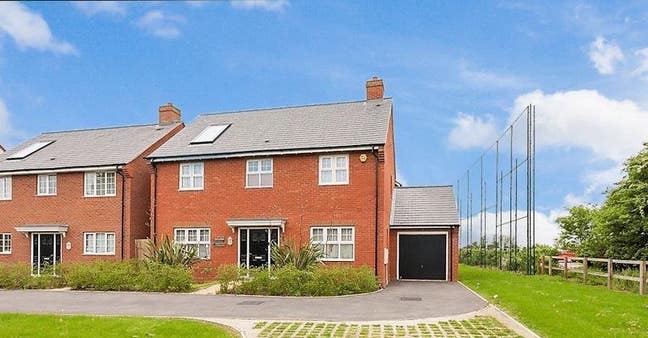 Spacious en-suite close to Town Centre & Uni  Main Photo