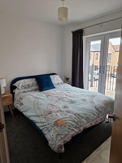Double room in 2 bed house Main Photo