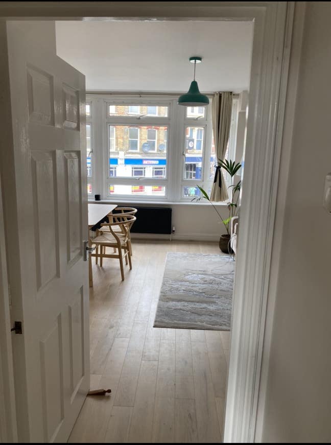 1 Bedroom Flat in Blackheath  Main Photo