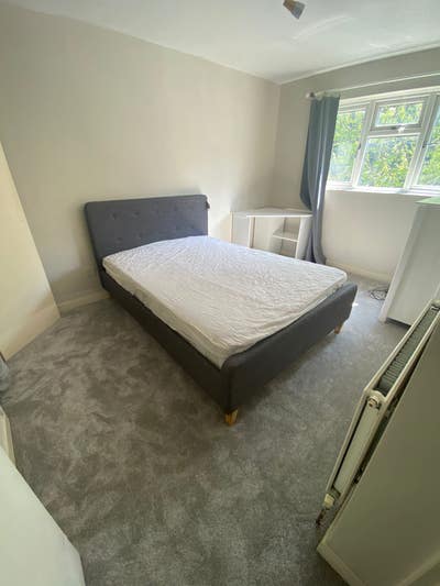 Spacious double in great location Main Photo