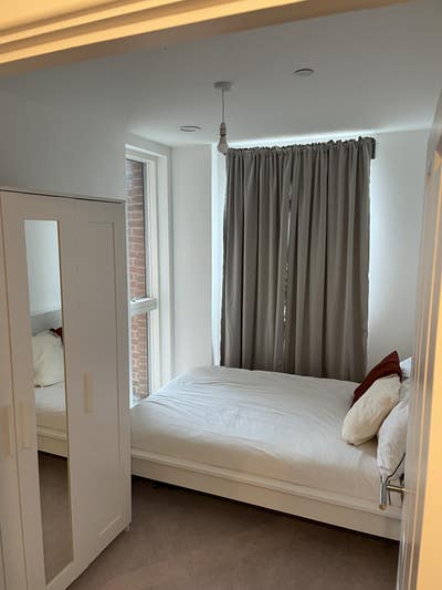 Bedroom available  in two-bed flat Main Photo