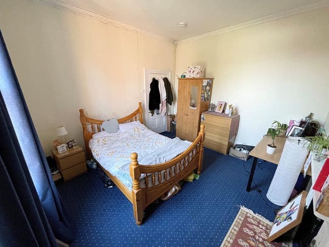 Double furnished room, close to the city centre  Main Photo