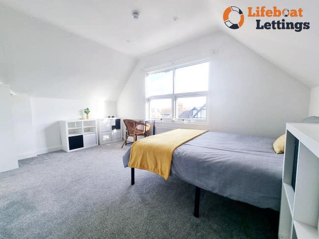 Furnished Ensuite Double Bed with all bills & WiFi Main Photo