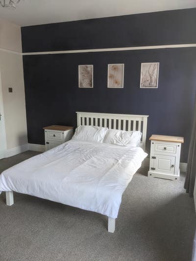 Large Room Available  Main Photo