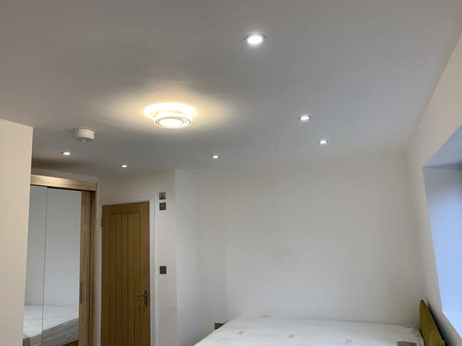 One first floorStudio flat no sharing Main Photo