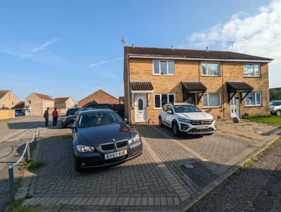 Double bedroom in a 2 bed houseshare Main Photo