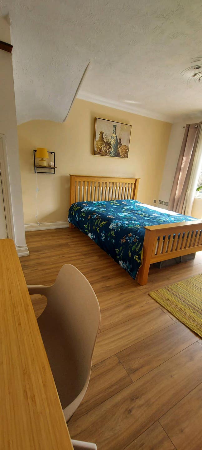 Amazing double bedroom  Main Photo