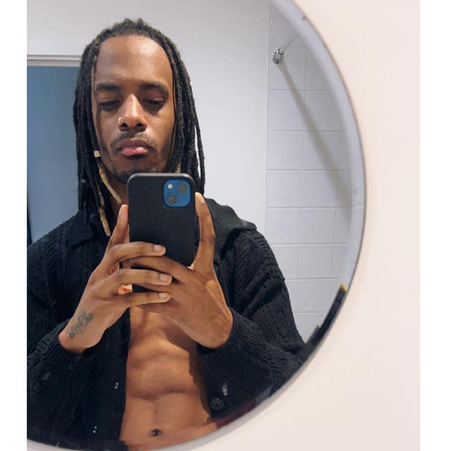 Professional Male seeks a single or double room Main Photo