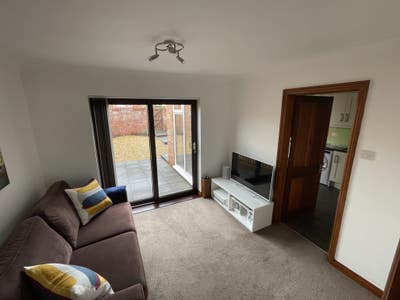 One single/One double room Main Photo