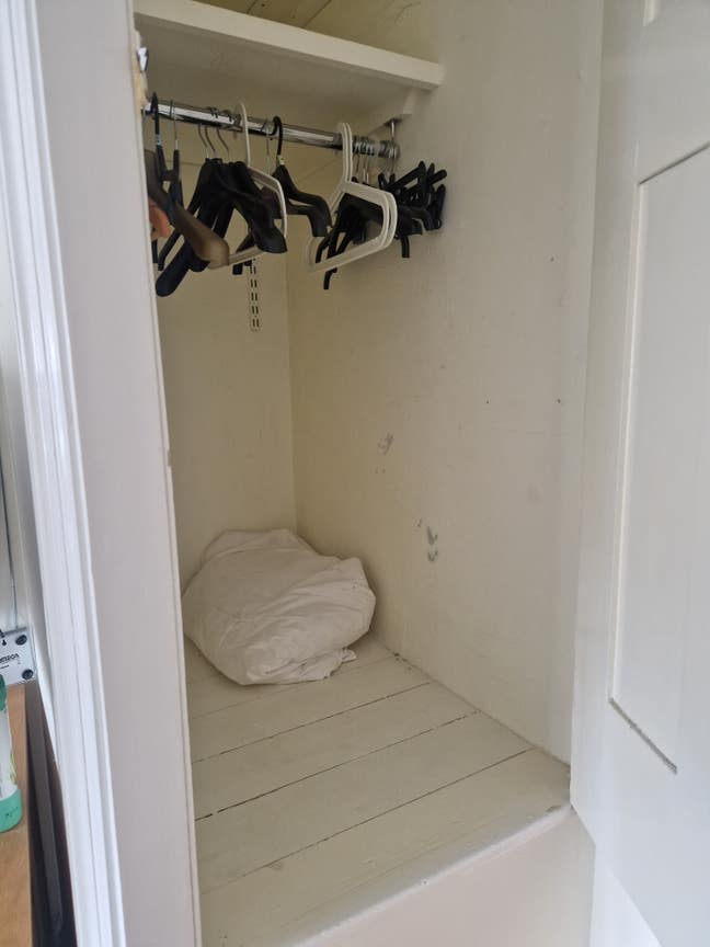 1 bedroom room Main Photo