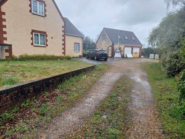 Rural Studio Flat - Property Guardian Required  Main Photo