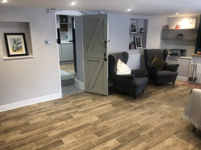 Refurbished 4 bed Property  Main Photo