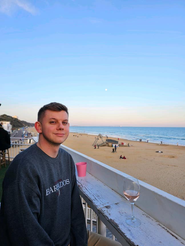 Room wanted in/near Wendover Main Photo