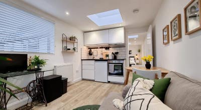 Garden Annexe for rent from 1 July to 31 August   Main Photo