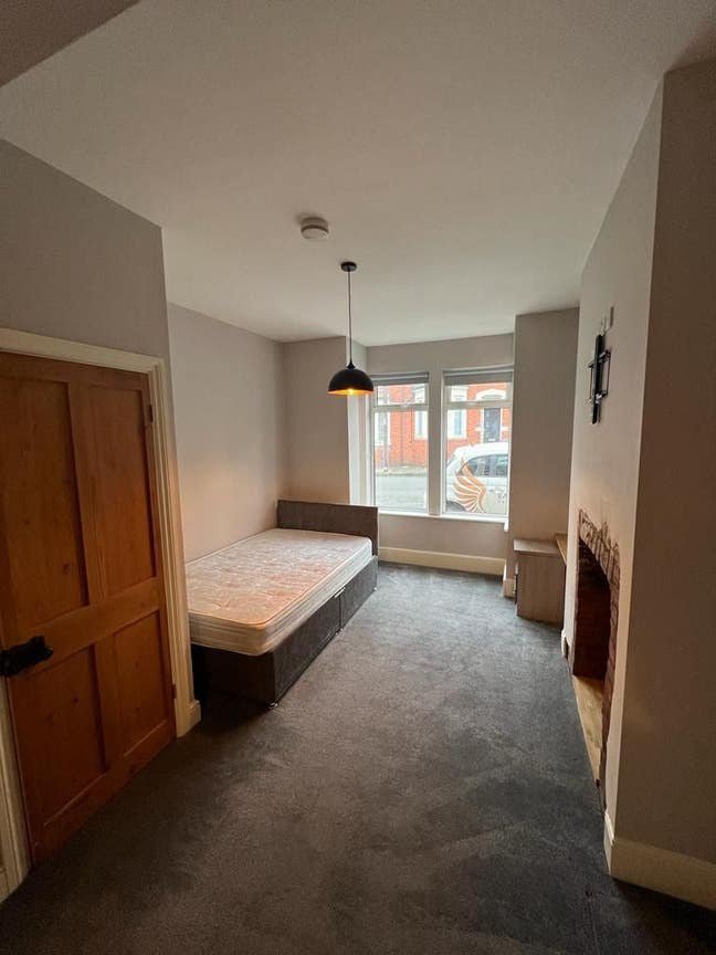 🦅 Large studio style room/NN5/&pound;725🦅 Main Photo