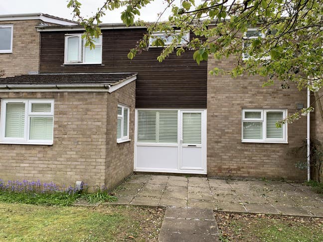 Beautiful Room! Available from December (416/1) Main Photo