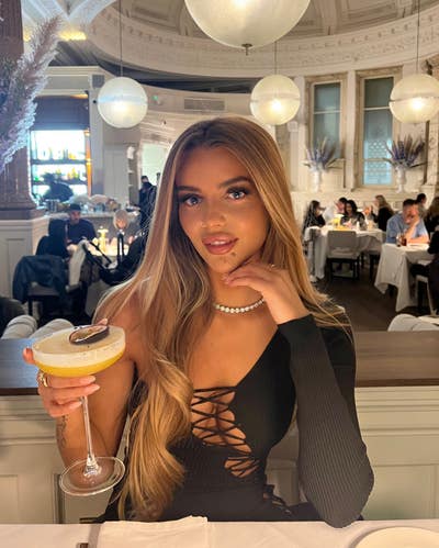 Looking for room / roommates! 💗  Main Photo