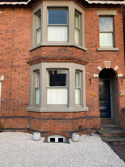  Lovely light and airy Annex in Central Stratford  Main Photo