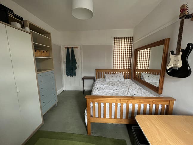 Short let for dog lover near Clapham Common Main Photo