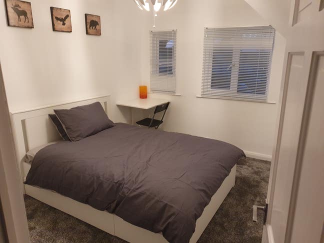 Lovely  room in  quite house  Main Photo