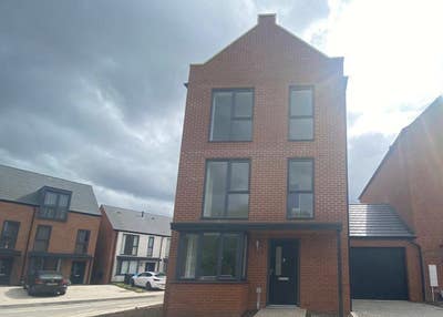 4 bed house close to Royal Derby Hospital Main Photo