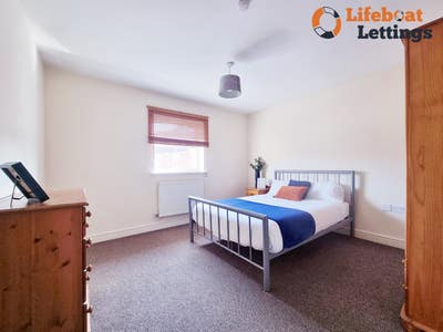 Furnished double bedroom with All bills & WiFi Main Photo